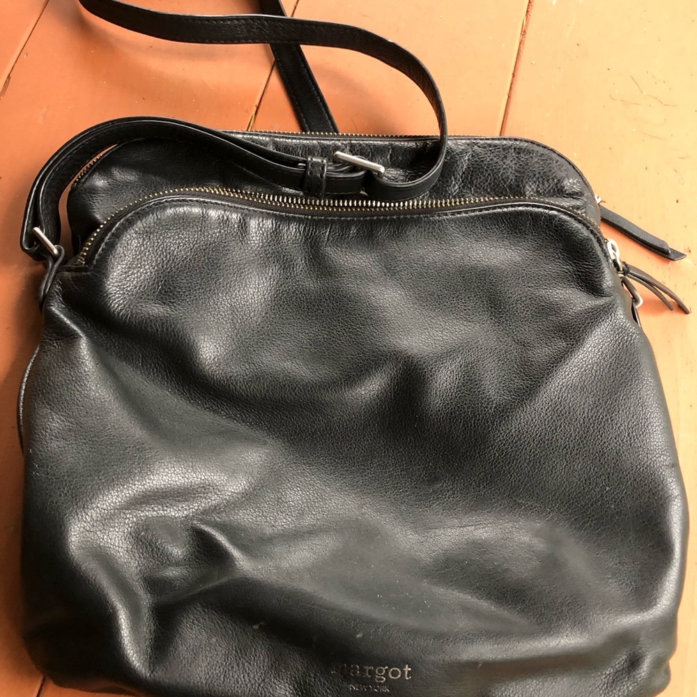 Margot New York handbag black dual zip openings 12” X 11”.